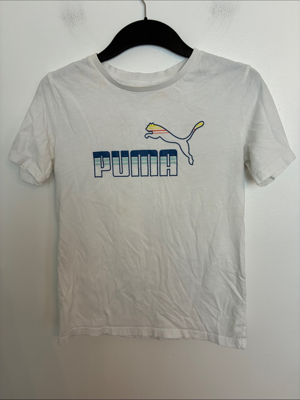Girls Puma White Tee with Blue Gradient Logo andMulticolor Cat Size Large(14-16)